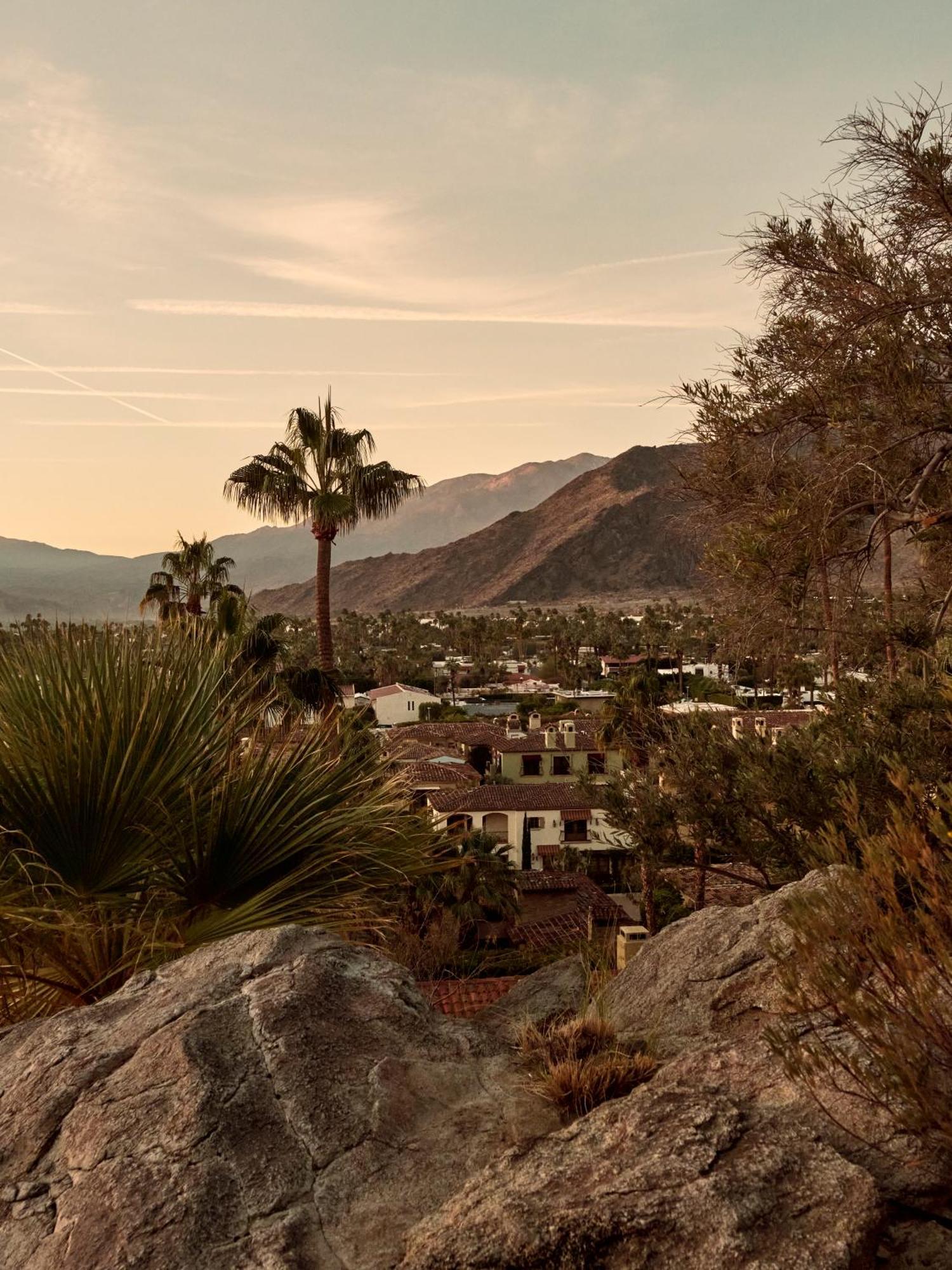 The Willows Historic Inn Palm Springs Exterior photo